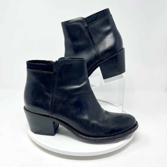 Wolverine 1000 Mile Women's Black Heeled Ankle Zipper Leather Ankle Bootie 8.5